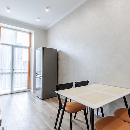 Inshiapartments On Liberty Avenue 2 Lviv Exterior photo